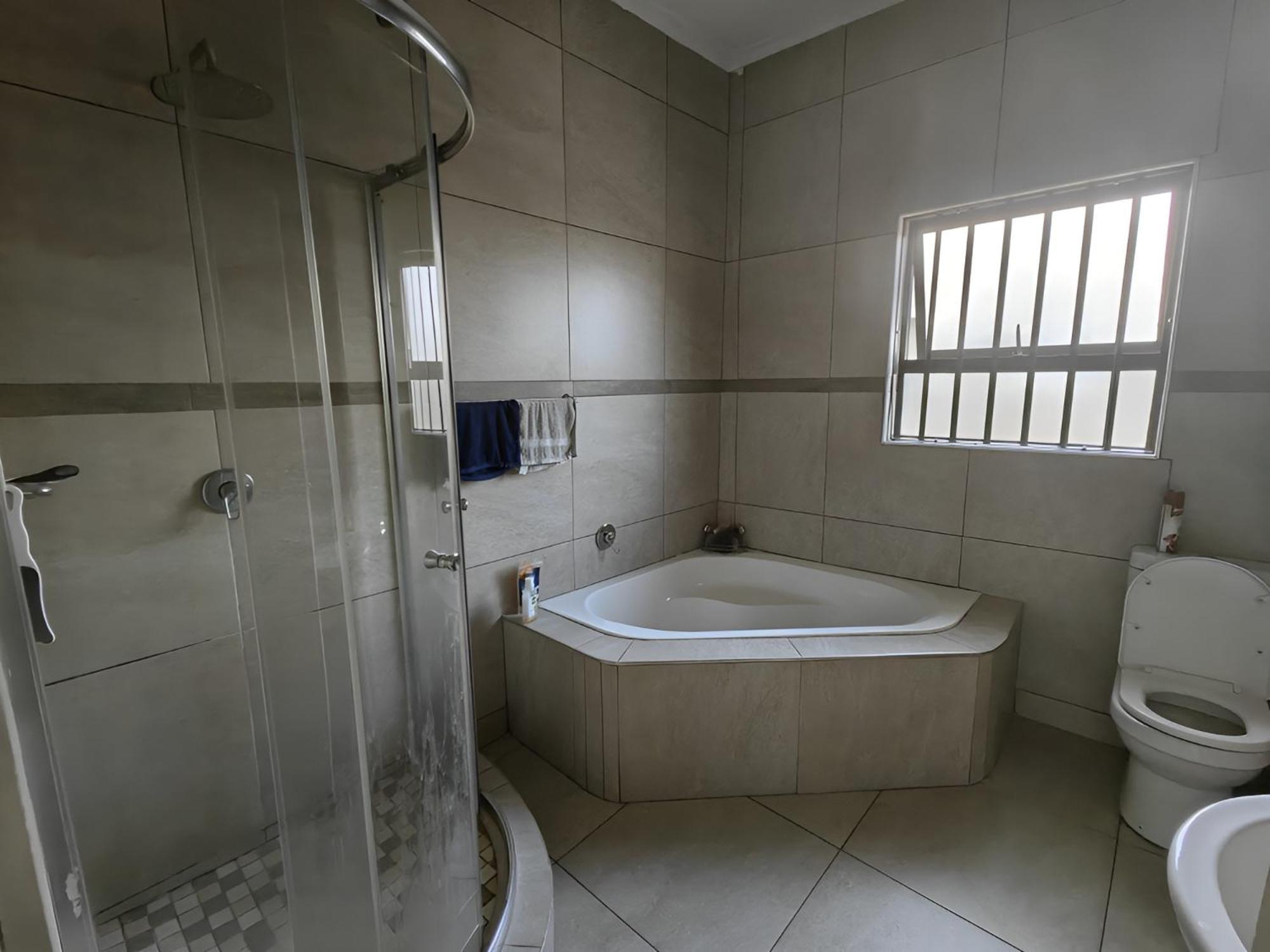 Elegant Guest House Matsapha Екстер'єр фото